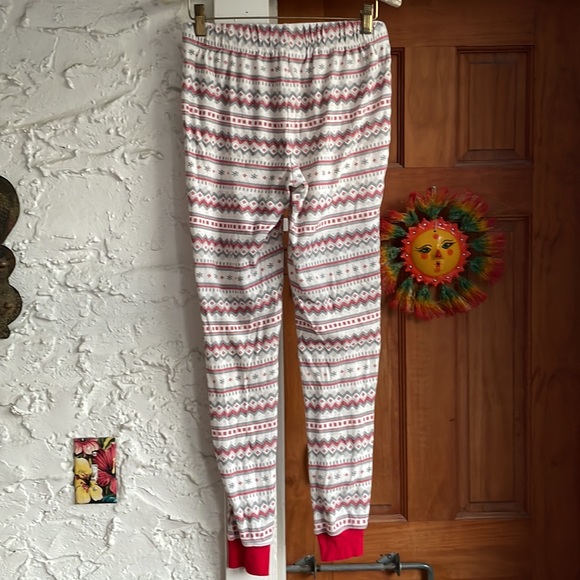 NWT- LC Lauren Conrad Holiday PJ Set - Picture 10 of 16